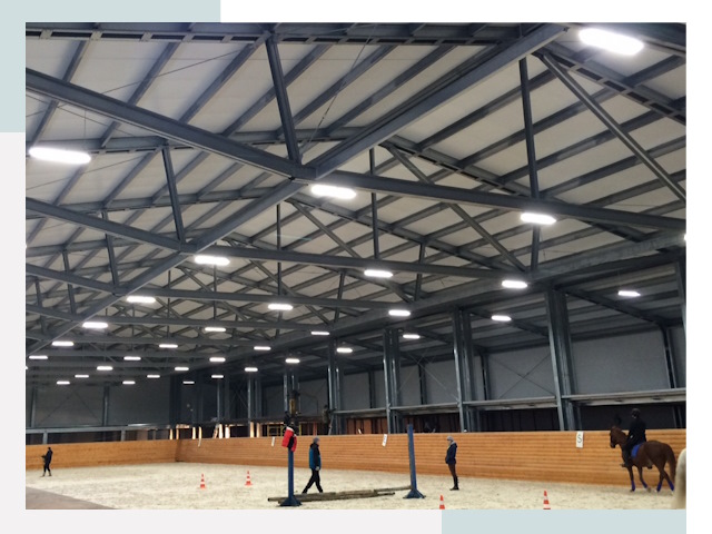 Строительство конных манежей от 643 руб в Лабинск