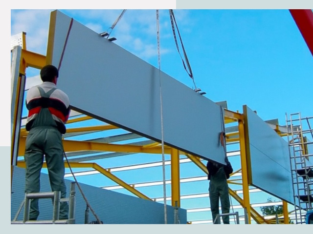 Монтаж сэндвич-панелей в Лабинске от 643 руб.